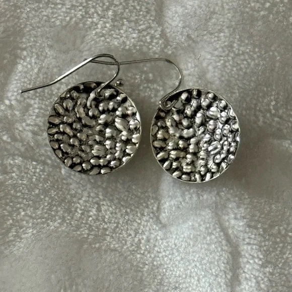 Textured Silver Disc Earrings + Green Oval Cabochon Dangle Earrings - NWT - Picture 6 of 9